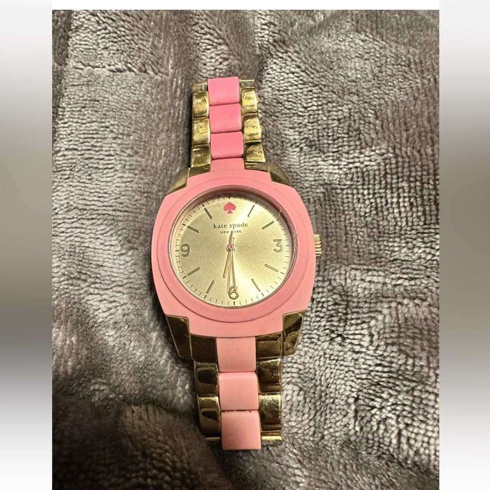 Kate spade very unique watch for small wrist